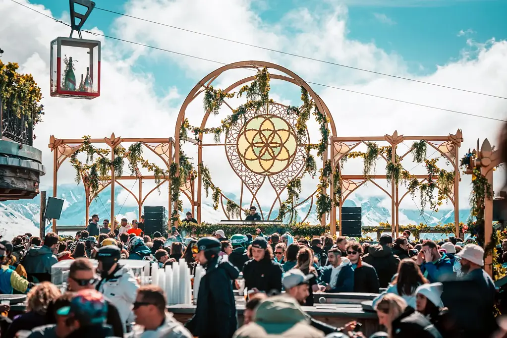 Tomorrowland Music Festival 2024 Alpe d%27Huez